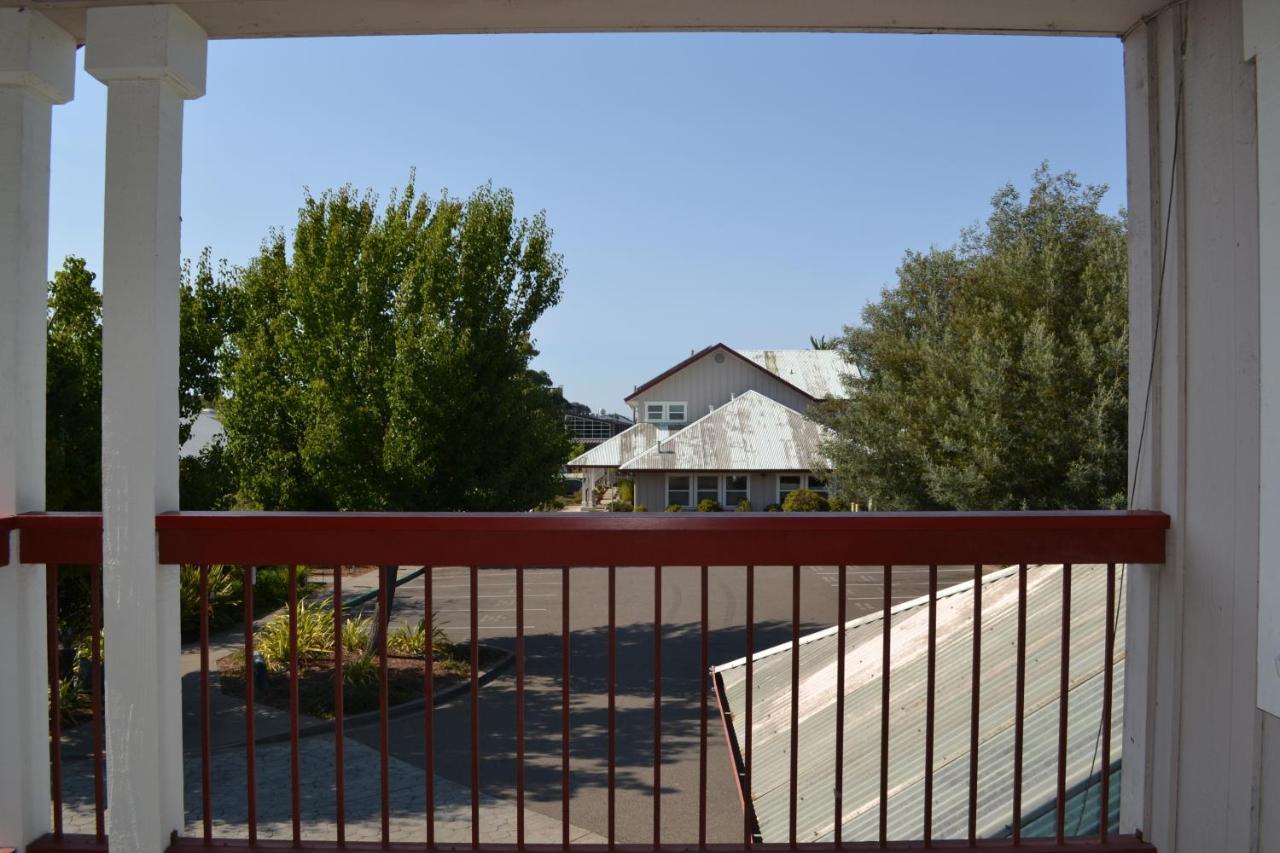 Sebastopol Inn Dış mekan fotoğraf