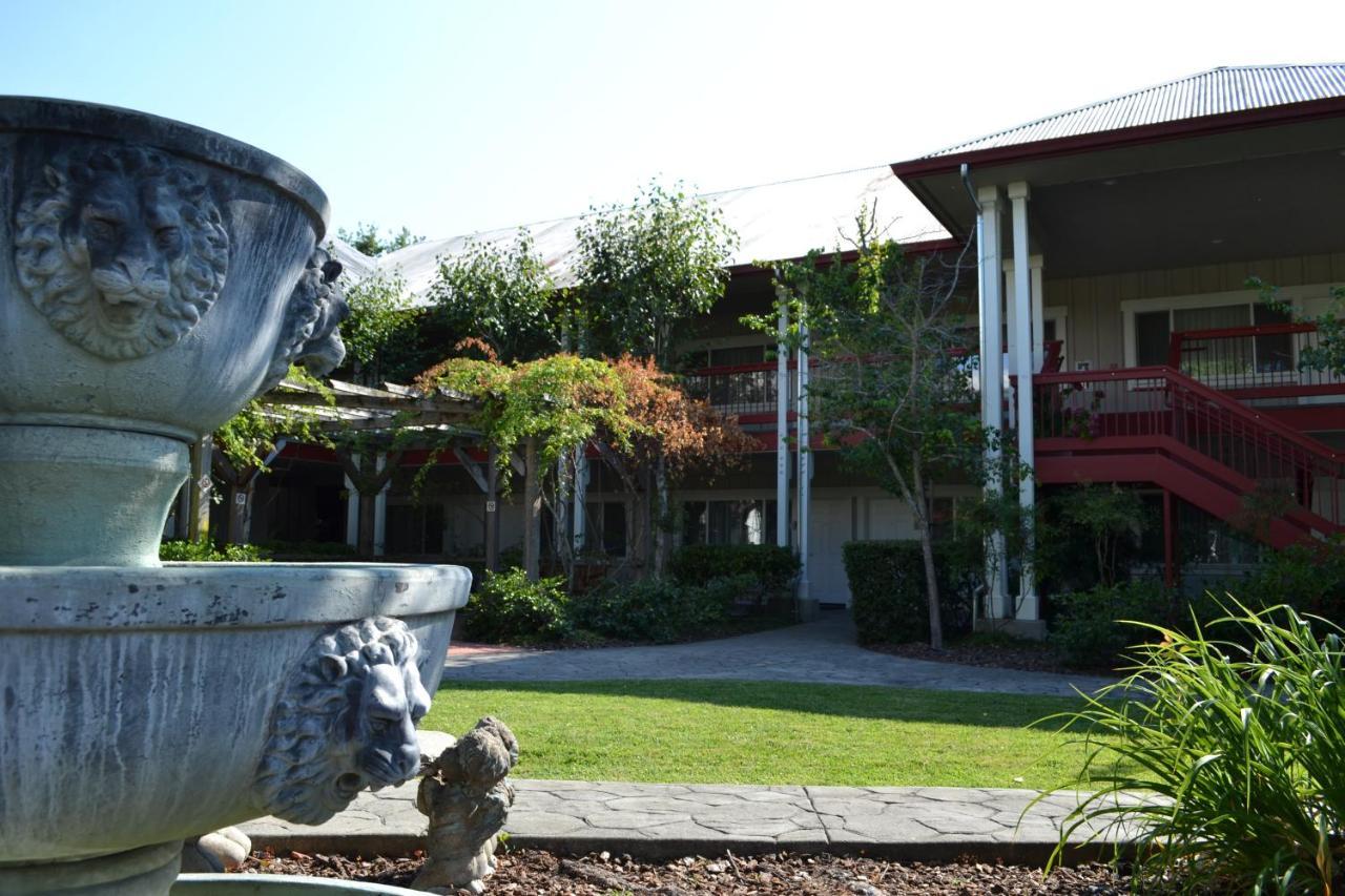 Sebastopol Inn Dış mekan fotoğraf