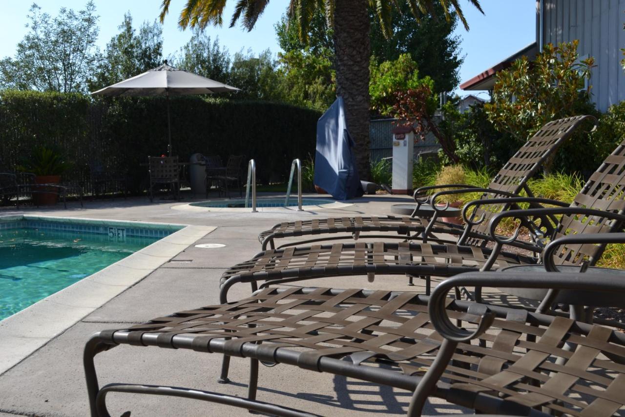 Sebastopol Inn Dış mekan fotoğraf